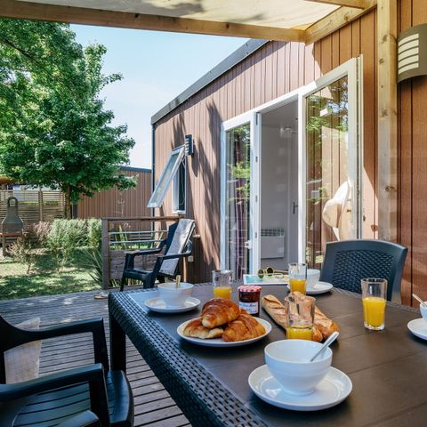 Stacaravan 4 personen - Mobile-home | Premium | 2 slaapkamers | 4 pers. | Verhoogd terras | Air-con.