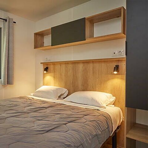 Mobilheim 6 personen - Mobilheim | Premium Exclusive | 3 Zi. | 6 Pers. | Überdachte Terrasse | 1 Bad | Klimaanlage | TV