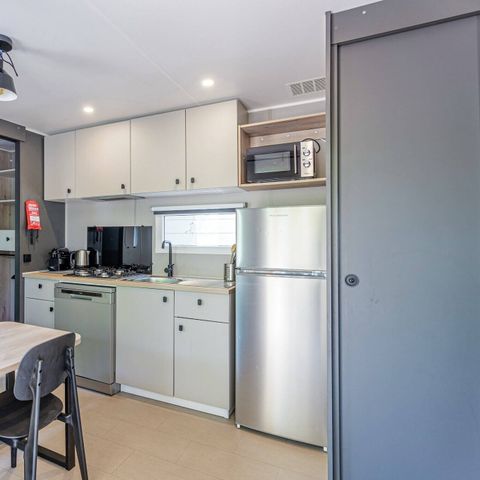 Mobilheim 4 Personen - Mobilheim | Comfort | 2 Zi. | 4 Pers. | Überdachte Terrasse | 1 Bad | Klima.