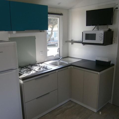 Stacaravan 4 personen - 3 slaapkamers - houten terras - tv - 4 personen