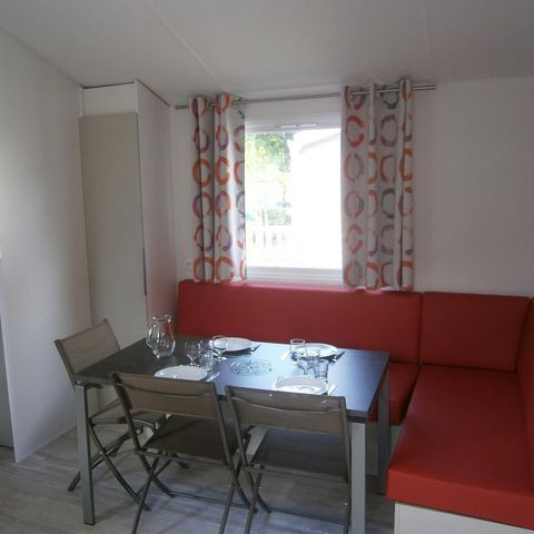 Stacaravan 4 personen - 3 slaapkamers - houten terras - tv - 4 personen