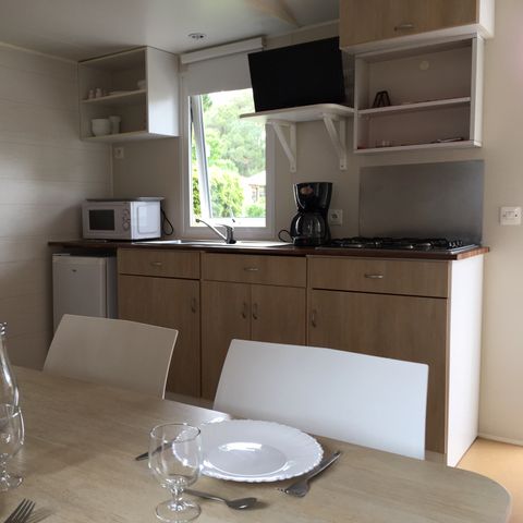 Stacaravan 4 personen - 2 slaapkamers - houten terras - TV