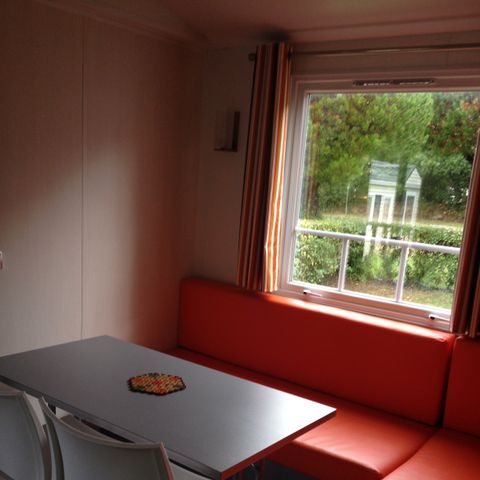 Mobilheim 5 personen - 2 Schlafzimmer - halboffene Terrasse - TV