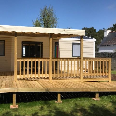 MOBILHOME 4 personnes - PMR 31m² - 2 chambres - terrasse couverte (adapté pour personnes à mobilité réduite) - TV