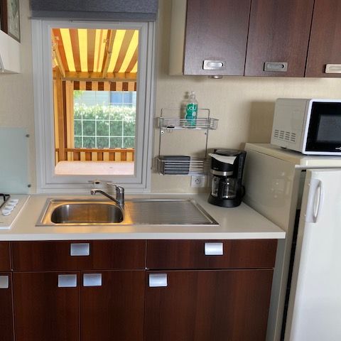 Mobilheim 6 personen - 3 Schlafzimmer - überdachte Terrasse - TV