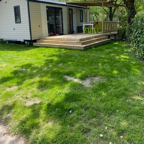 BUNGALOW 6 personnes - Mobil-Home CONFORT - 3 chambres - terrasse couverte - TV -