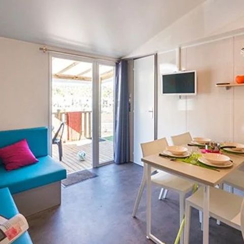 Mobilhome 4 personnes - Ultimate | 2 Ch. | 4 Pers. | Terrasse Surélevée | 2 SDB | Clim. | TV