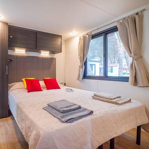 Mobilhome 6 personnes - Mobil-home | Premium | 3 Ch. | 6 Pers. | Terrasse Couverte | Clim. | TV