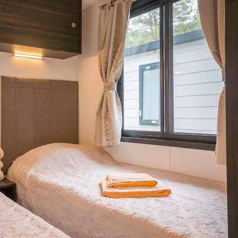 Mobilhome 6 personnes - Mobil-home | Premium | 3 Ch. | 6 Pers. | Terrasse Couverte | Clim. | TV