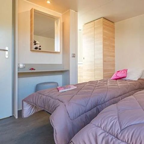 Mobilhome 4 personnes - Ultimate | 2 Ch. | 4 Pers. | Terrasse surélevée | 2 SDB | Clim. | TV