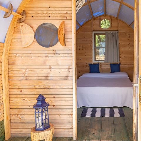 ALOJAMIENTO INUSUAL 2 personas - Tienda Woody