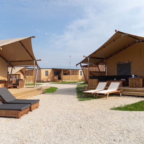 Tente en toile et en bois 5 personnes - Taiga