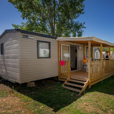 Stacaravan 6 personen - Comfort | 2 Slaapkamers | 4/6 Pers | Verhoogd terras | Airconditioning