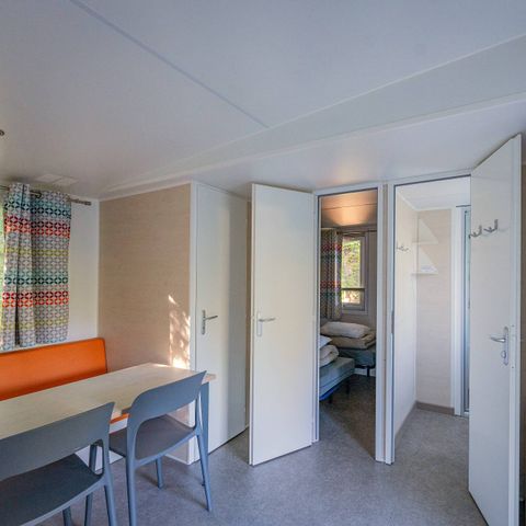 Stacaravan 6 personen - Comfort | 2 Slaapkamers | 4/6 Pers | Verhoogd terras | Airconditioning