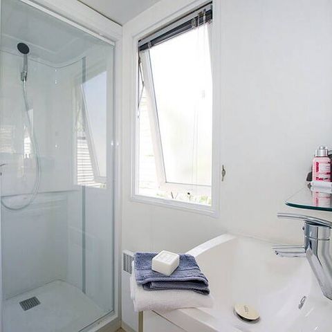 Bungalow 4 personen - Stacaravan | Comfort | 2 Slaapkamers | 4 Pers. | Verhoogd terras