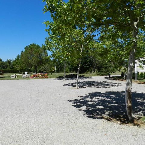 PIAZZOLA - Area camper 2 persone, elettricità 10A e + (opzionale)