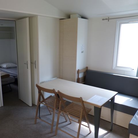 Stacaravan 8 personen - Stacaravan 28.3m² met airconditioning - 3 kamers + 22.5m² halfoverdekt terras
