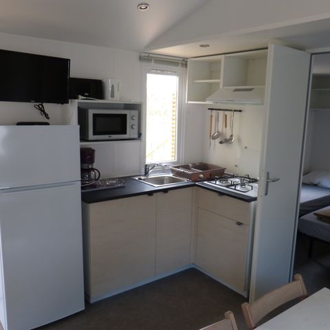Stacaravan 8 personen - Stacaravan 28.3m² met airconditioning - 3 kamers + 22.5m² halfoverdekt terras