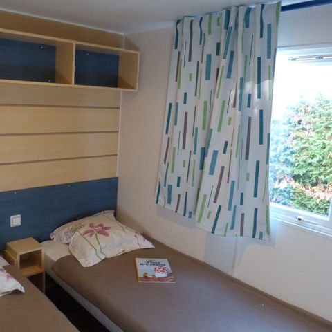 Stacaravan 6 personen - Stacaravan 28m² 2 slaapkamers + 15 m² halfoverdekt terras