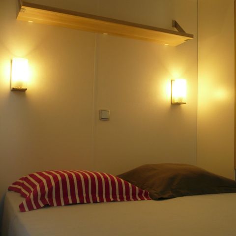 Stacaravan 4 personen - Stacaravan 20m² - 2 kamers + 7.50m² halfoverdekt terras