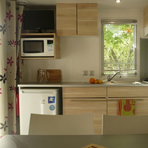 Mobilheim 4 Personen - Mobilheim 20m² - 2 Zimmer + halbüberdachte Terrasse 7,50m².