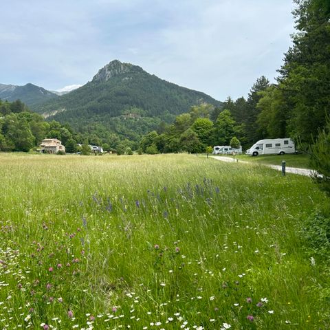 Kampeerplaats - Camping voor tenten en campers