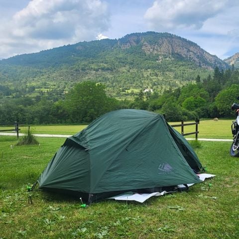 PARCELA - Camping para tiendas y autocaravanas