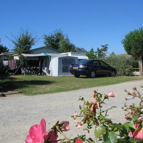 PIAZZOLA -  Piazzola con auto 2/6 pers