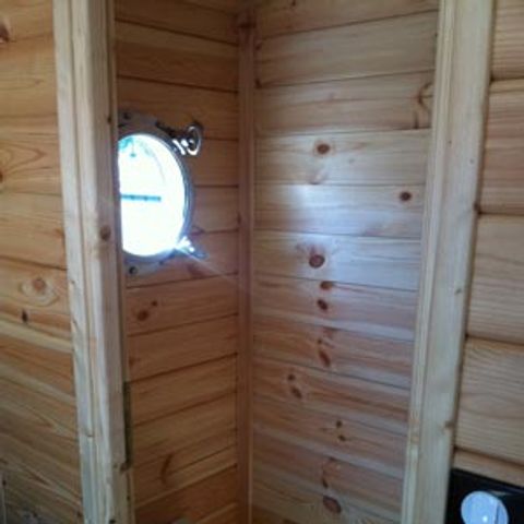 UNIEKE ACCOMMODATIE 5 personen - TOUE CABANEE OP HET WATER