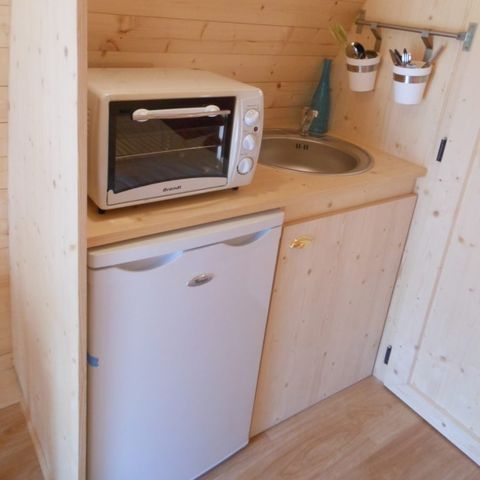 Hébergement 4 personnes - CABANE FORESTIÈRE sans sanitaires