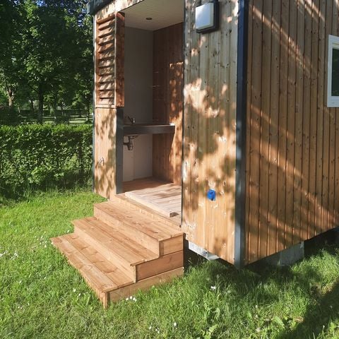 PLOT - Premium pitch with individual sanitary facilities