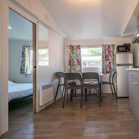 Mobilheim 4 personen - Mobilheim | Comfort | 2 Zi. | 4 Pers. | Erhöhte Terrasse | Klimaanlage | TV
