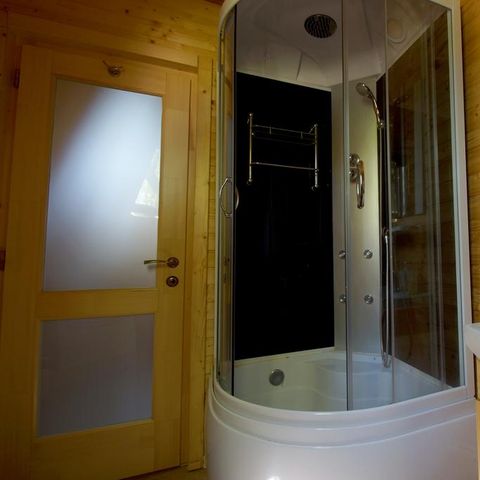 HÉBERGEMENT INSOLITE 5 personnes - TIPI