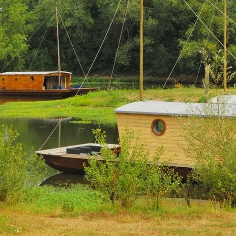 Accommodatie 4 personen - Kajuitboot 2 hutten aangemeerd
