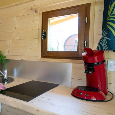 UNUSUAL ACCOMMODATION 4 people - Friday's tree house