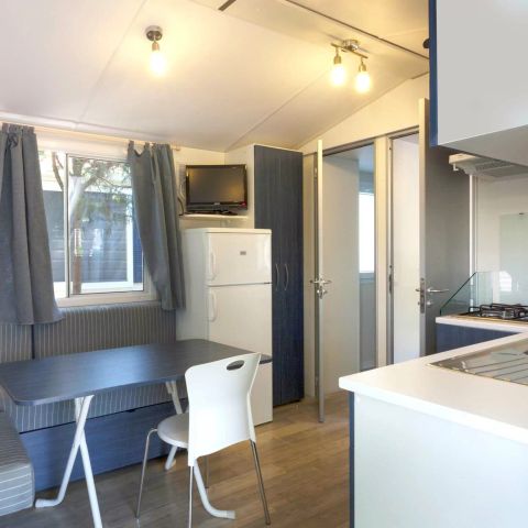 MOBILE HOME 6 people - BLU ROMANTIC + TV