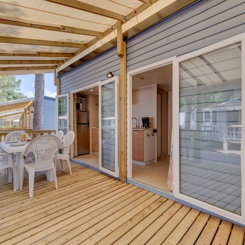 BUNGALOW 6 personnes - Comfort | 2 Ch. | 4/6 Pers. | Terrasse surélevée | Clim.