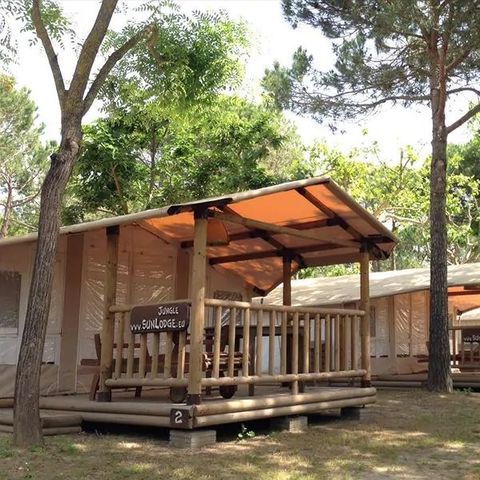 Tente en toile et en bois 5 personnes - SunLodge Jungle