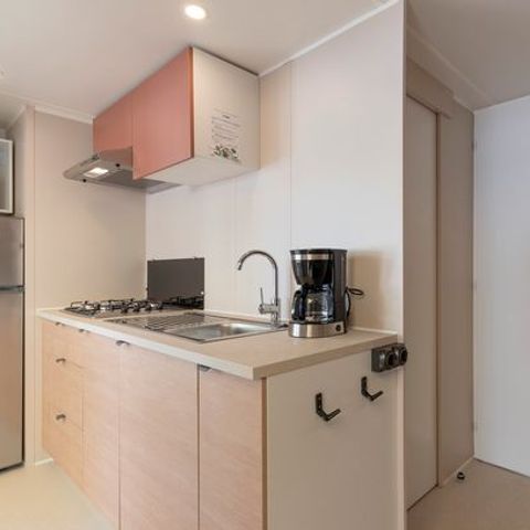 Stacaravan 6 personen - Mobile-home | Comfort | 2 slaapkamers | 4/6 pers. | Verhoogd terras | Airconditioning | TV
