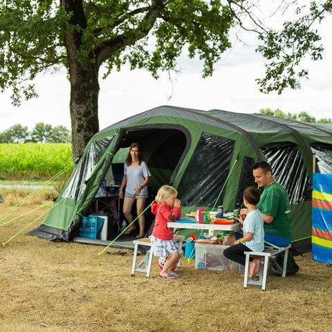 STAANPLAATS - Standplaatspakket (2 personen + 1 voertuig inbegrepen)
