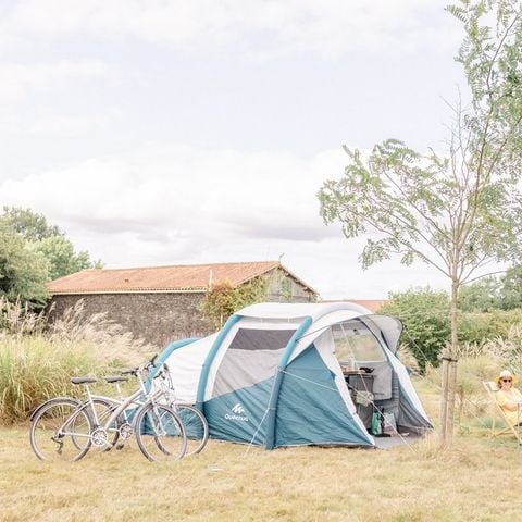 EMPLACEMENT - Forfait Emplacement (2 personnes + 1 véhicule inclus)