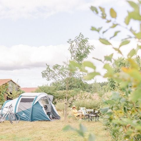 STAANPLAATS - Standplaatspakket (2 personen + 1 voertuig inbegrepen)