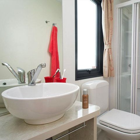 CASA MOBILE 4 persone - Casa mobile | Comfort XL | 2 Camere da letto | 4 Persone | Terrazza rialzata | Aria condizionata.