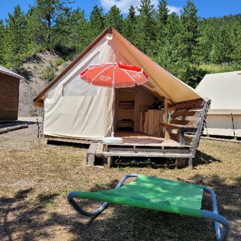 Tente 4 personnes - Junior Standard 17m² - Sans sanitaire - 2 chambres - Terrasse