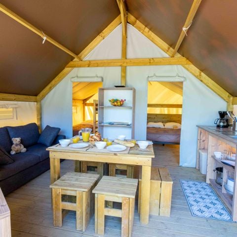 Tent 5 personen - Junior op palen 21m² - Zonder sanitair - 2 slaapkamers - Terras