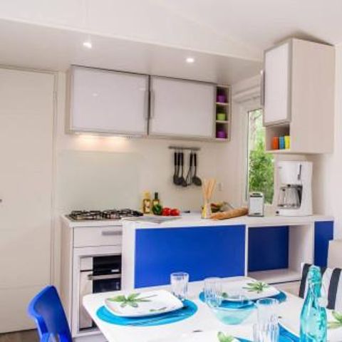 Mobilheim 4 personen - Confort 26m² - 2 Zimmer - Halbüberdachte Terrasse