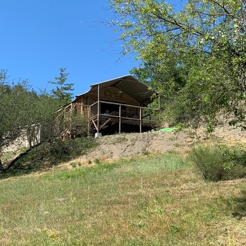 Lodge 4 persons - Cabane sur pilotis 34m² - 2 bedrooms - Terrace