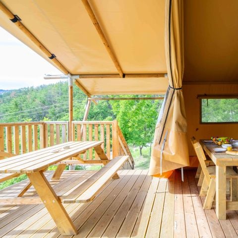 Tente 4 personnes - Lodge Premium 27m² - 2 chambres - Terrasse 16m²