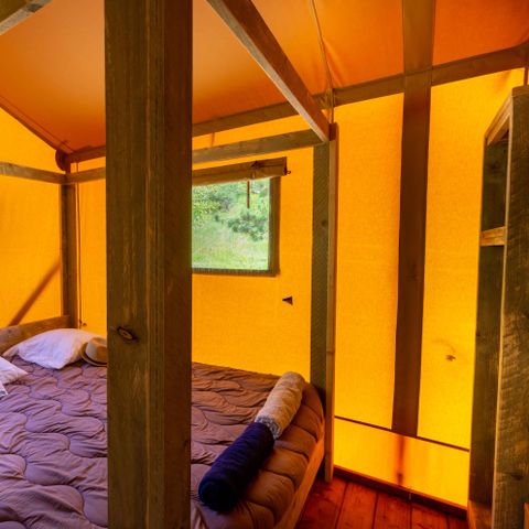 Tent 6 personen - Lodge Premium 35m² 3-slaapkamer tent + 16m² terras (met sanitair)