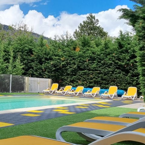 PLOT - including 2 people + 1 car + 1 tent/caravan/camping as electricity is extra